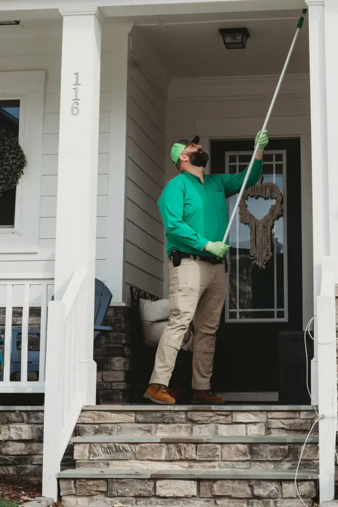 Holly Springs Pest Control pest control technician
